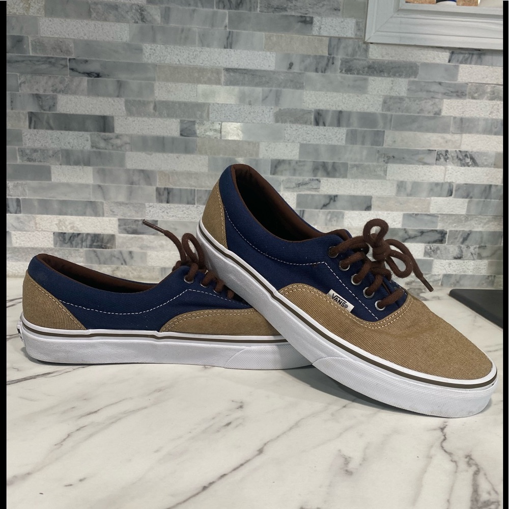 Women 9 Men 7.5 Vans